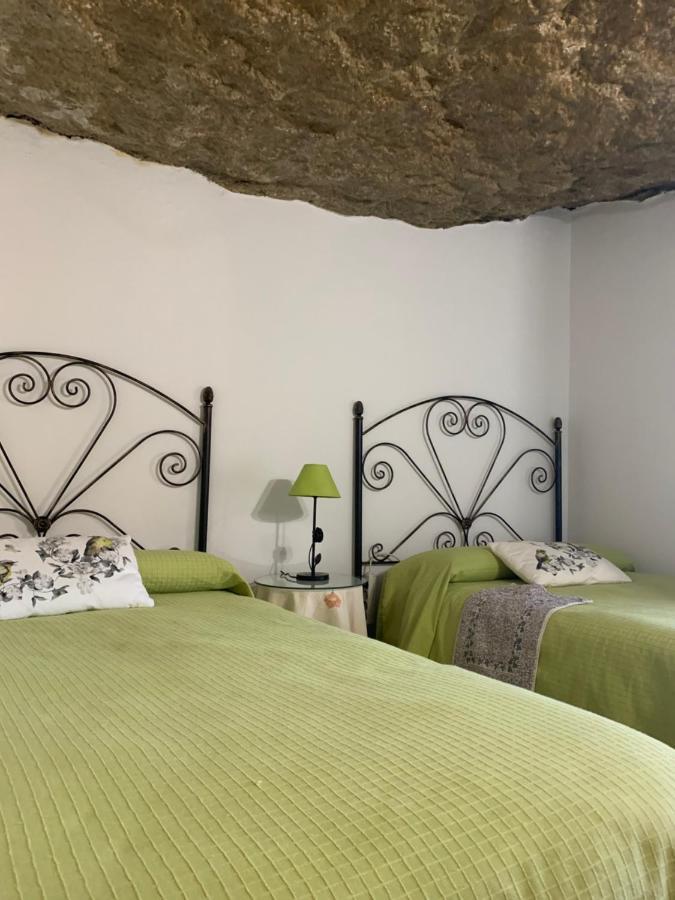 Casa Cueva "Las Calcetas" Guest House Setenil De Las Bodegas Екстериор снимка