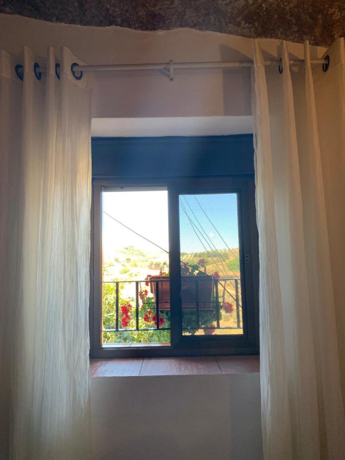 Casa Cueva "Las Calcetas" Guest House Setenil De Las Bodegas Екстериор снимка