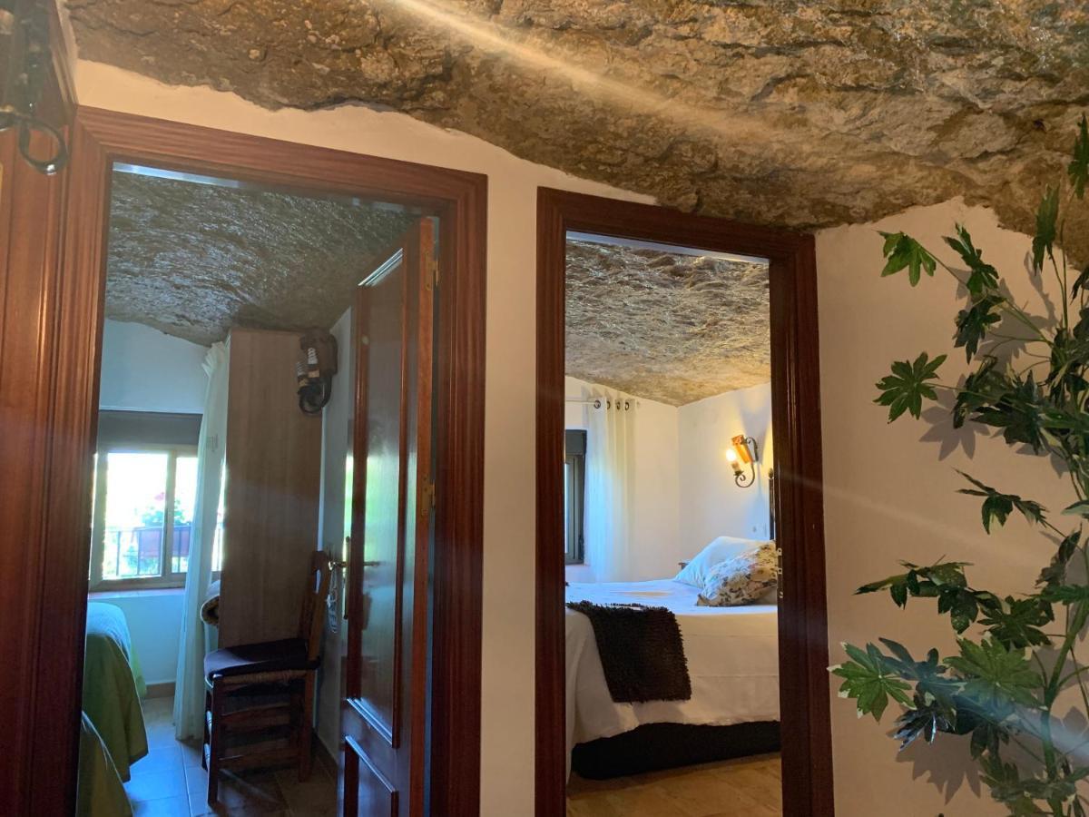 Casa Cueva "Las Calcetas" Guest House Setenil De Las Bodegas Екстериор снимка